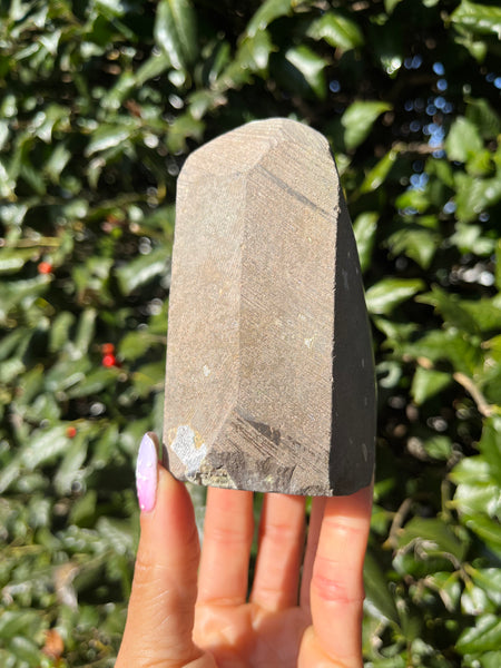 Quartz Cut Base