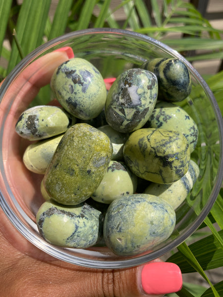 Serpentine Tumbled Stone