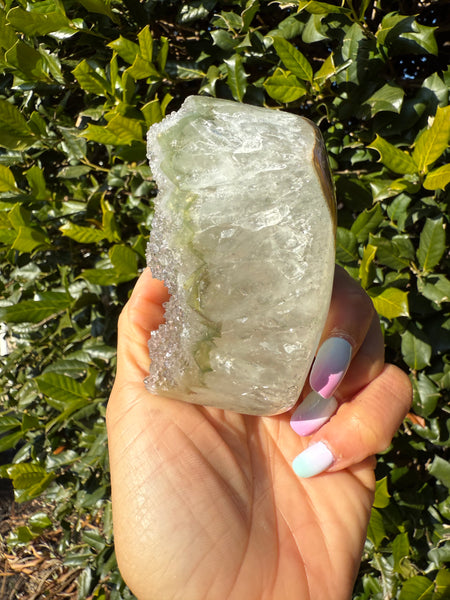 Inclusion Quartz w/ stand