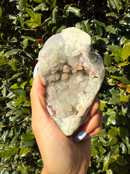 Inclusion Quartz w/ stand