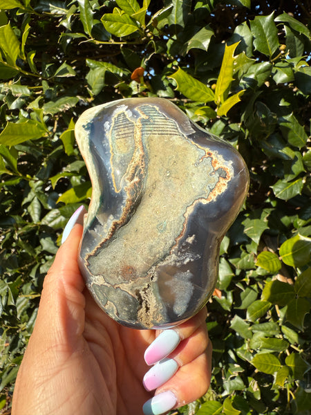 Inclusion Quartz w/ stand