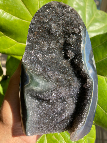 Black Druzy Cut Base